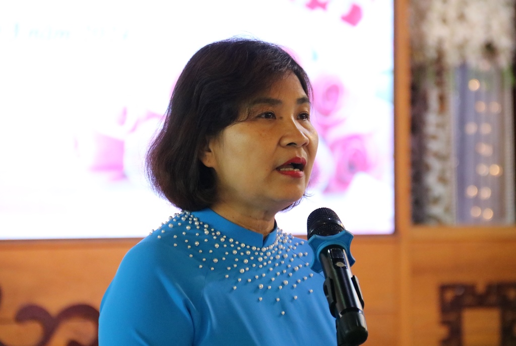 Gặp mặt nữ cán bộ công đoàn nhân kỷ niệm 114 năm Ngày Quốc tế Phụ nữ 8/3