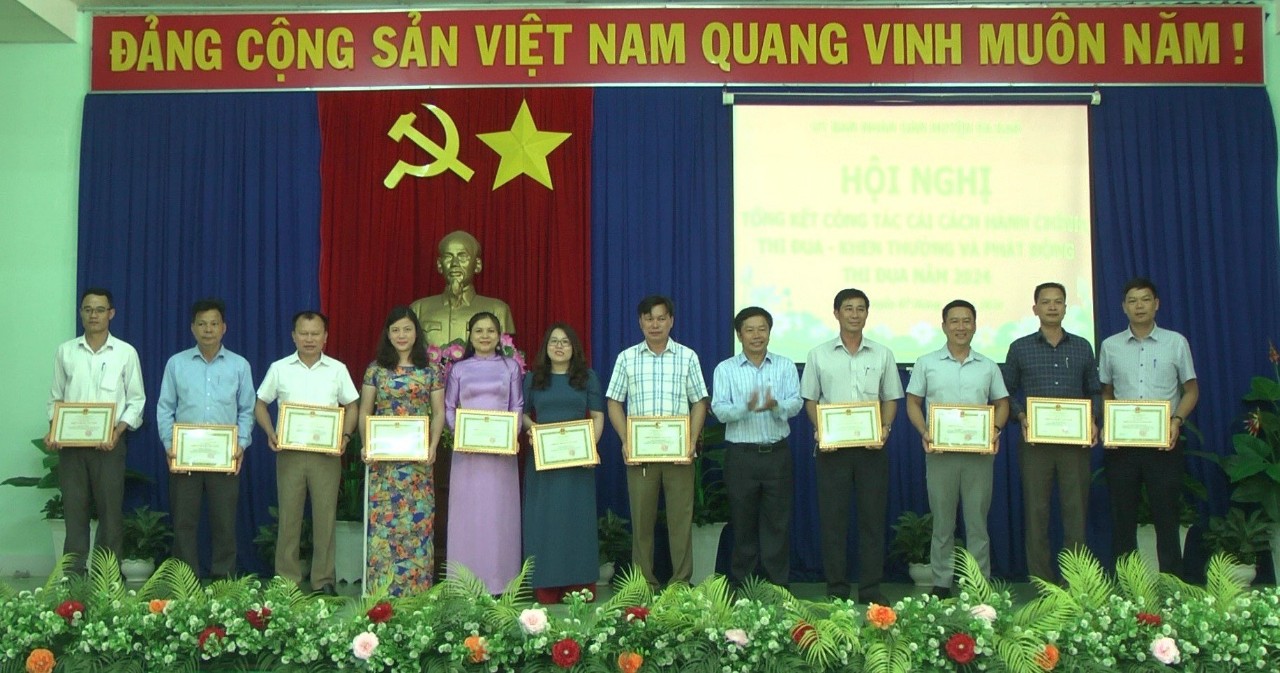 UBND huyện Ea Kar triển khai nhiệm vụ cải cách hành chính năm 2024