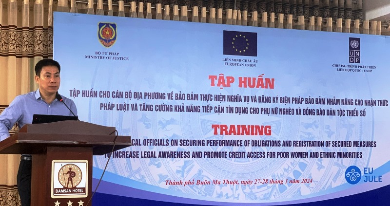 Bộ Tư pháp tập huấn cho cán bộ địa phương về bảo đảm thực hiện nghĩa vụ và đăng ký biện pháp bảo đảm