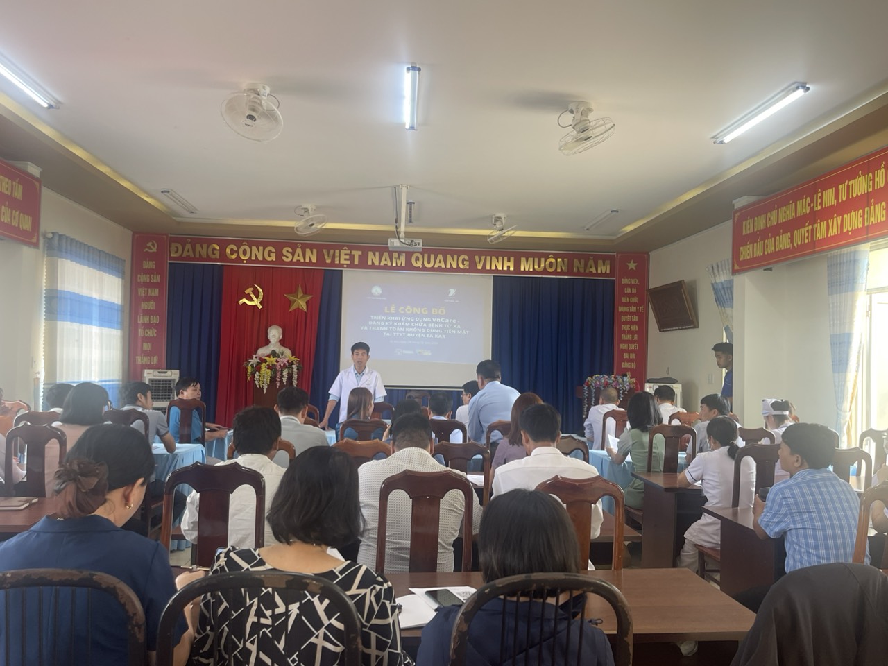 Implementating remote medical examinations and cashless payments in Eakar district