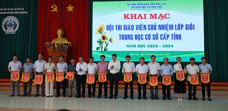 Khai mạc Hội thi giáo viên chủ nhiệm lớp giỏi trung học cơ sở cấp tỉnh năm học 2023-2024
