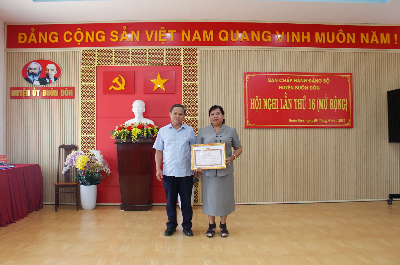 Hội nghị Ban Chấp hành Đảng bộ huyện Buôn Đôn (mở rộng) lần thứ 16