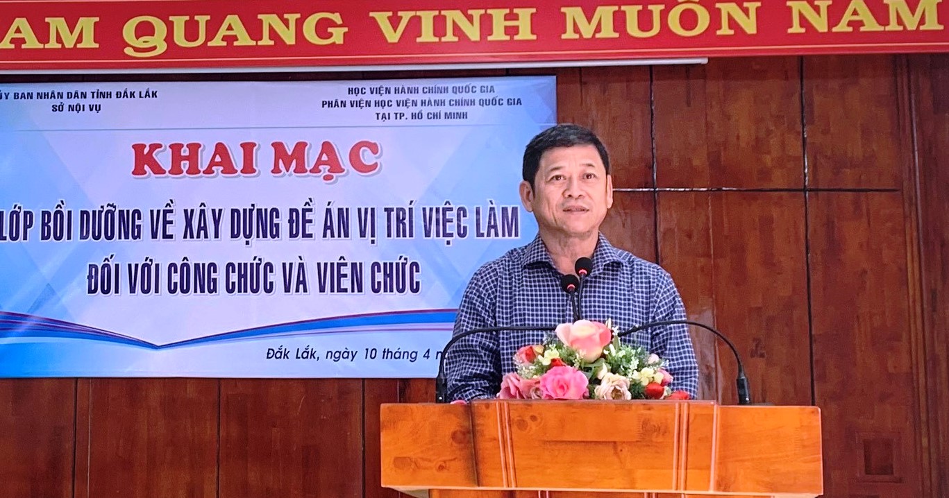 Sở Nội vụ bồi dưỡng về xây dựng đề án vị trí việc làm đối với công chức và viên chức.