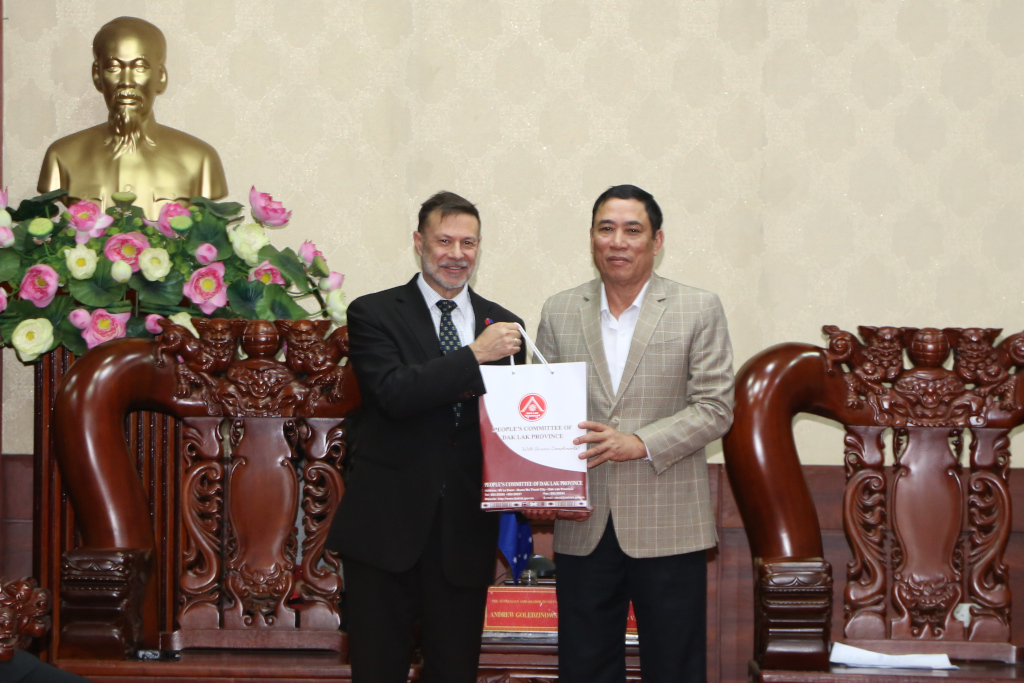 UBND tỉnh tổ chức tiếp và làm việc với Đoàn công tác của Đại sứ quán Australia