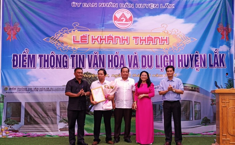 UBND huyện Lắk khai trương Điểm hỗ trợ Thông tin - Văn hoá - Du lịch