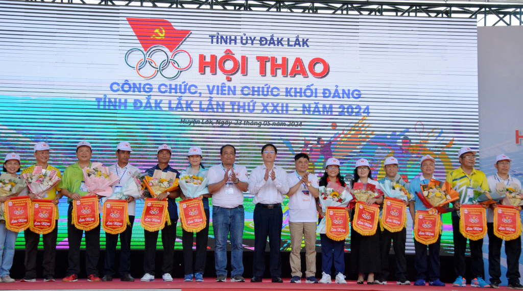 Hơn 800 vận động viên tham gia Hội thao công chức, viên chức khối Đảng tỉnh Đắk Lắk lần thứ XXII