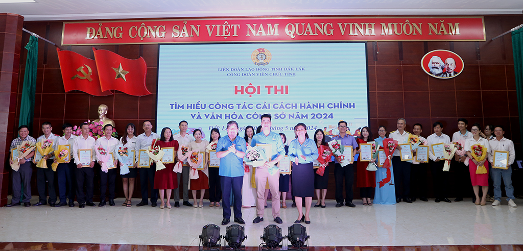 Bế mạc Hội thi “Tìm hiểu về công tác cải cách hành chính và văn hóa công sở”