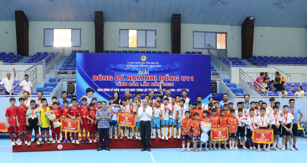Giải bóng đá nam nhi đồng U11 tỉnh Đắk Lắk năm 2024: Krông Pắc giành cúp vô địch