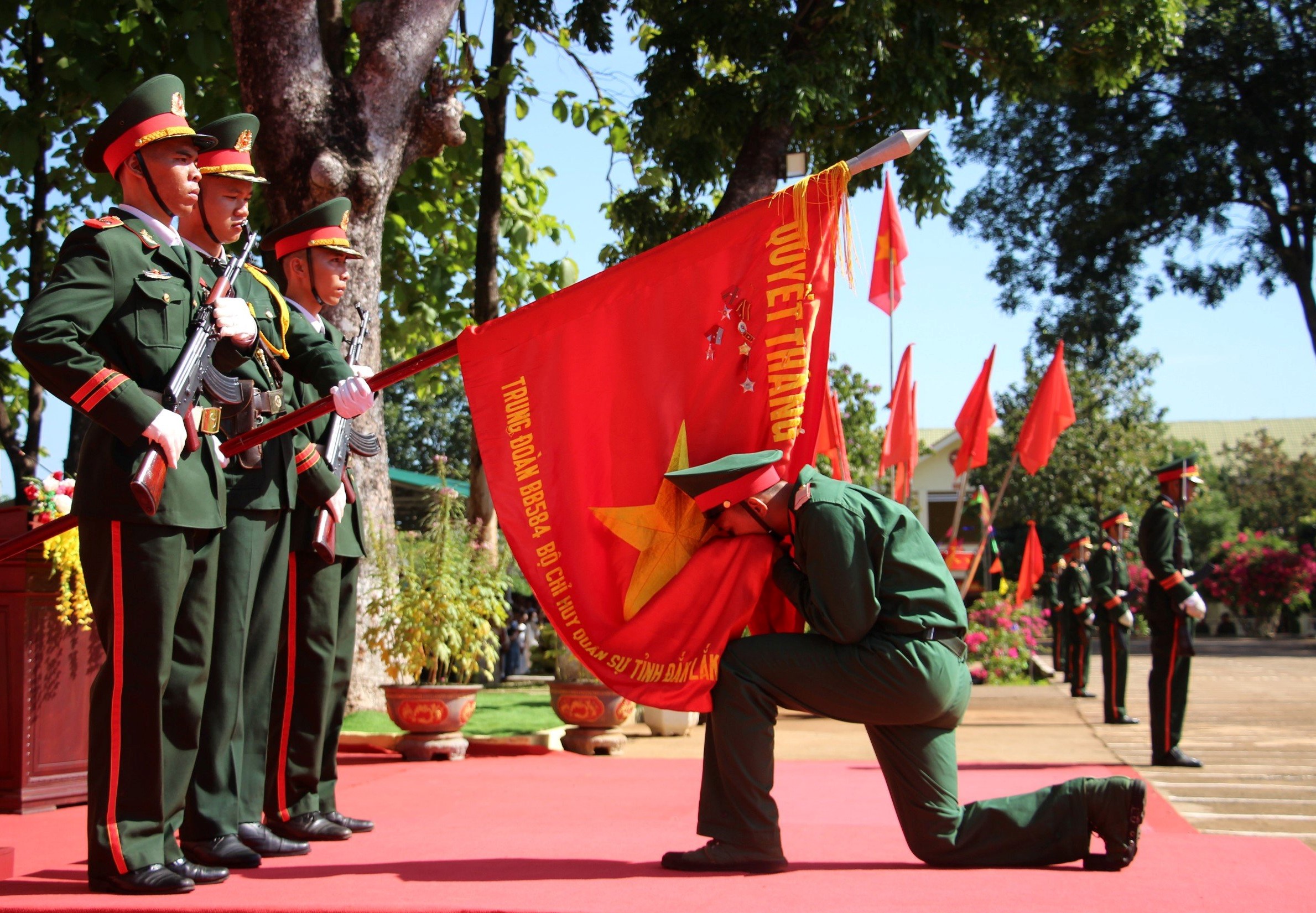 Regiment 584 Organizes Oath Ceremony for New Soldiers in 2024