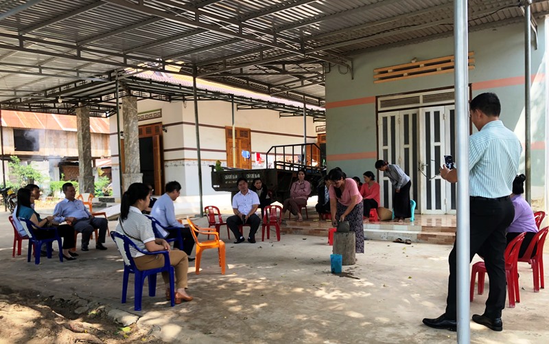 Khảo sát về việc phát triển sản phẩm du lịch gắn với làng nghề gốm truyền thống của đồng bào dân tộc M’ nông tại xã Yang Tao, huyện Lắk