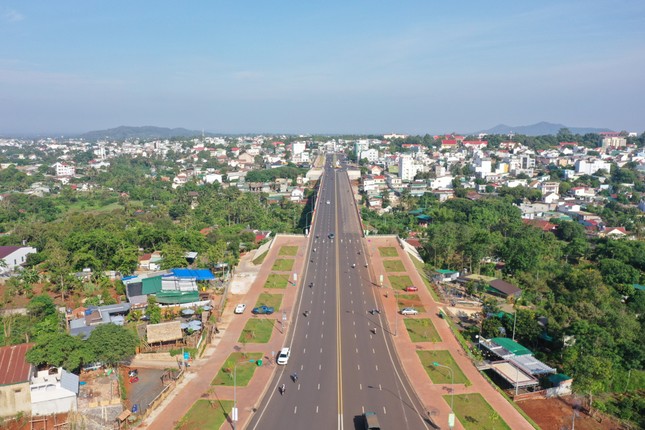 Thi tuyển dự án chiếu sáng ở cầu Cạn tuyến đường Võ Nguyên Giáp, thành phố Buôn Ma Thuột
