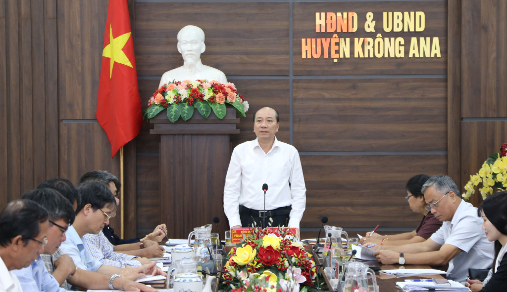 Đoàn công tác của Ban Thường vụ Tỉnh ủy làm việc với Ban Thường vụ Huyện ủy Krông Ana