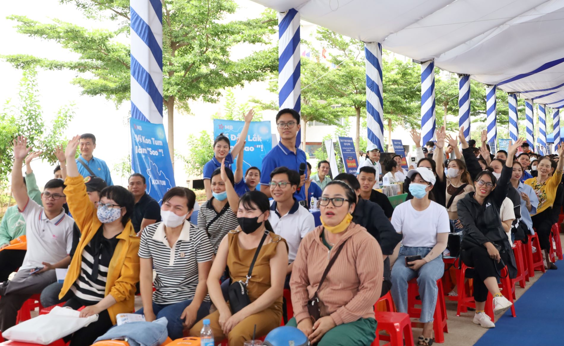 Sôi nổi chương trình “Hiểu biết về tài chính” tại Ngày hội việc làm tỉnh Đắk Lắk năm 2024