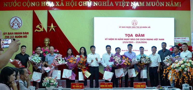 Báo chí góp phần quảng bá hình ảnh Thị xã Buôn Hồ “Giàu đẹp – Sinh thái – Văn minh – Nghĩa tình”