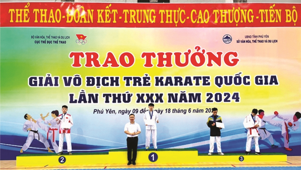 Đoàn Đắk Lắk đoạt 9 huy chương tại Giải vô địch trẻ karate quốc gia năm 2024