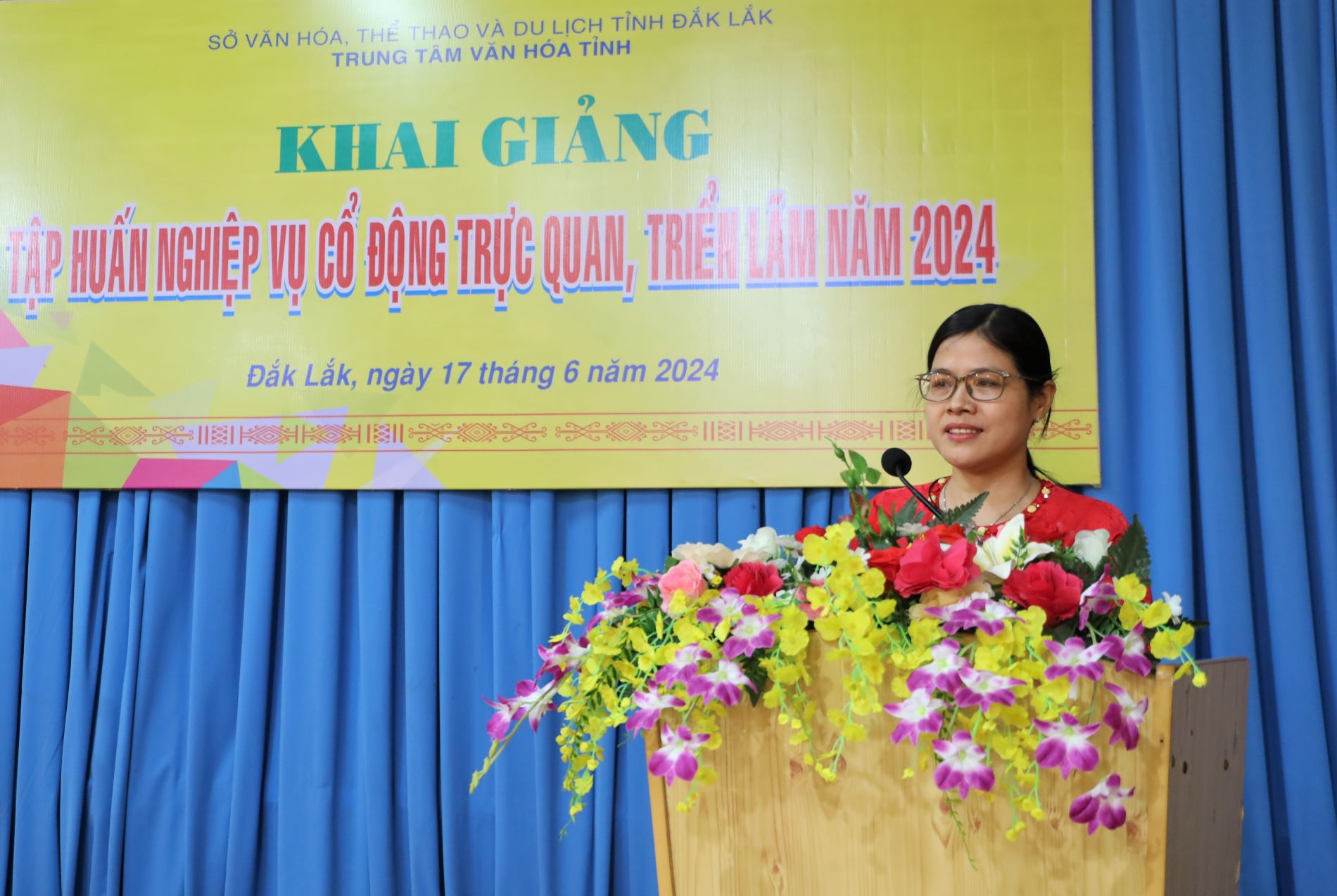 Professional Training on Visual Communications and Exhibitions in 2024