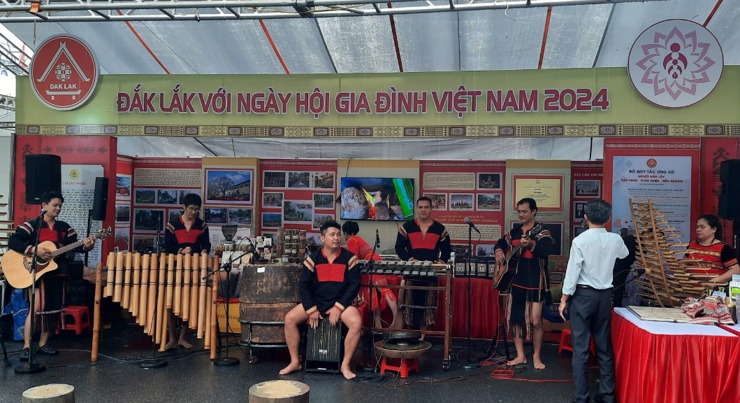 Đắk Lắk tham gia Ngày hội Gia đình Việt Nam năm 2024 tại thành phố Hải Phòng