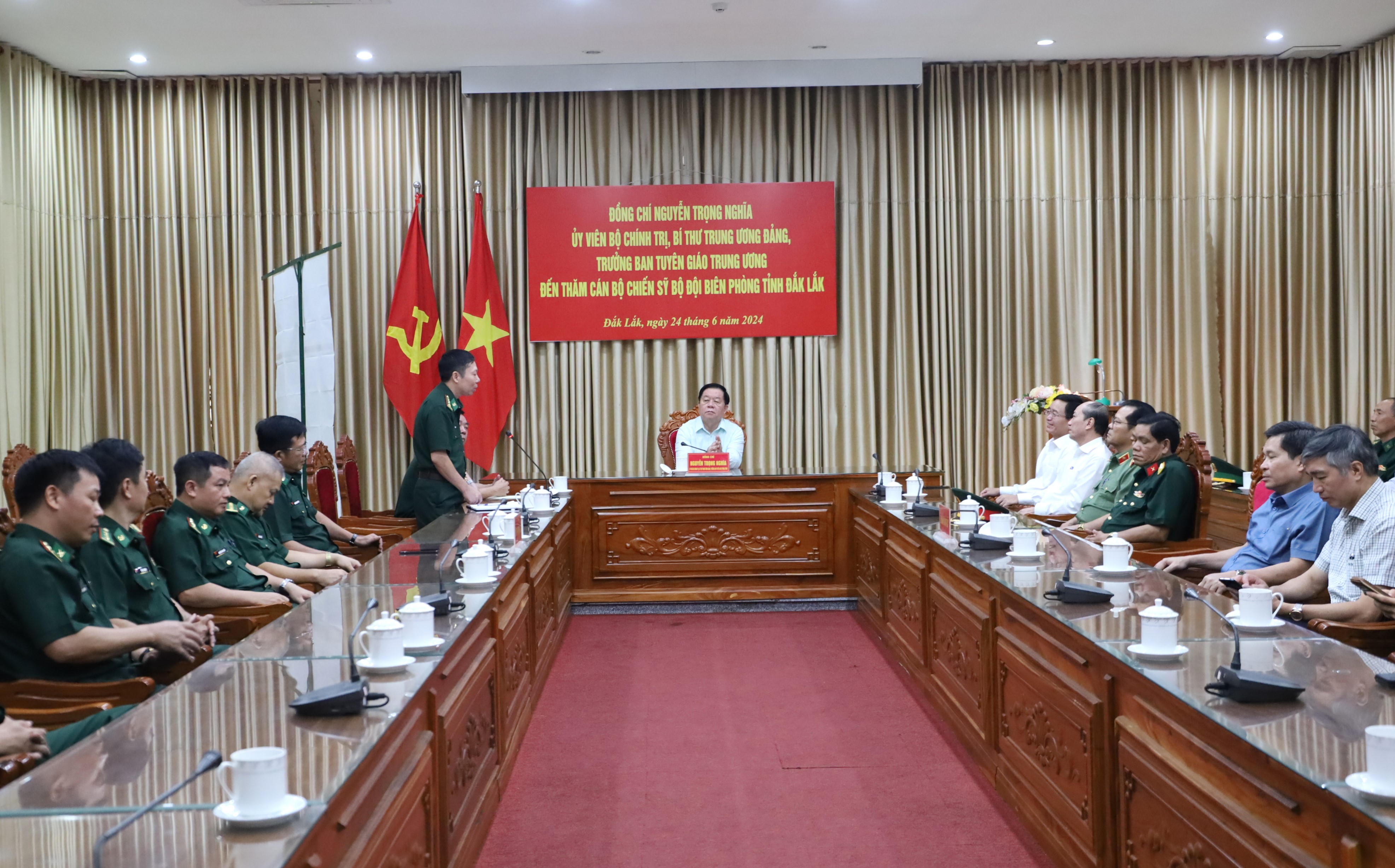 Head of Central Propaganda Department Visits and Works with Dak Lak Border Guard Command