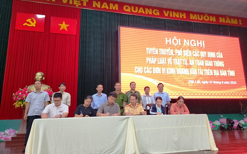 90 doanh nghiệp vận tải Đắk Lắk ký cam kết quản chặt tài xế, ngăn chạy ẩu