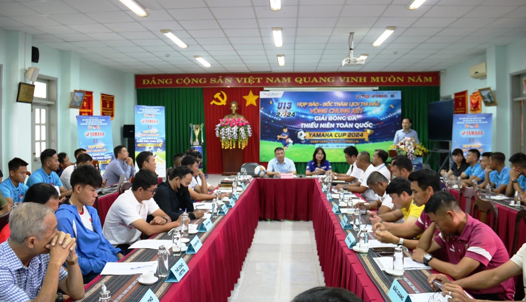 Họp báo Vòng chung kết Giải bóng đá thiếu niên toàn quốc năm 2024