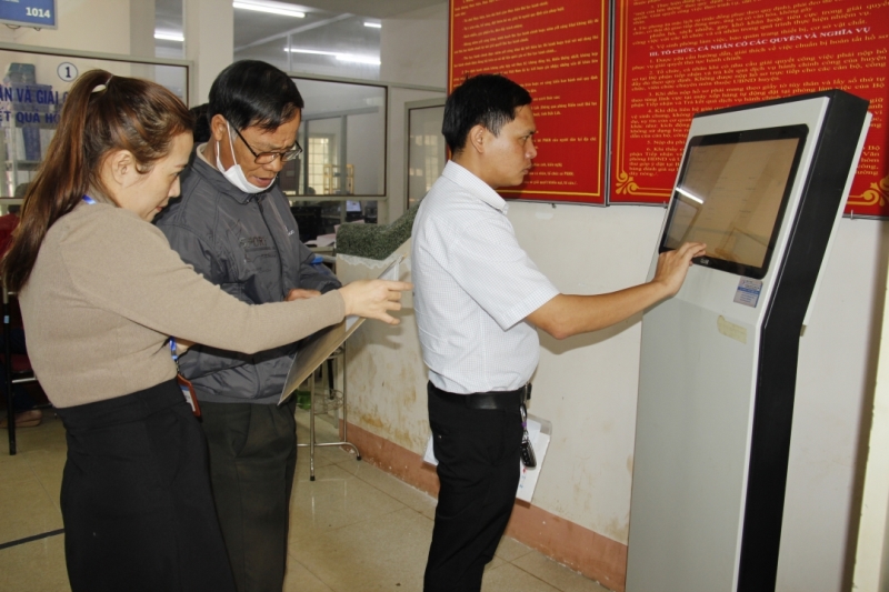 Krong Pac District Effectively Promotes Administrative Reform Model “Living Among the People”