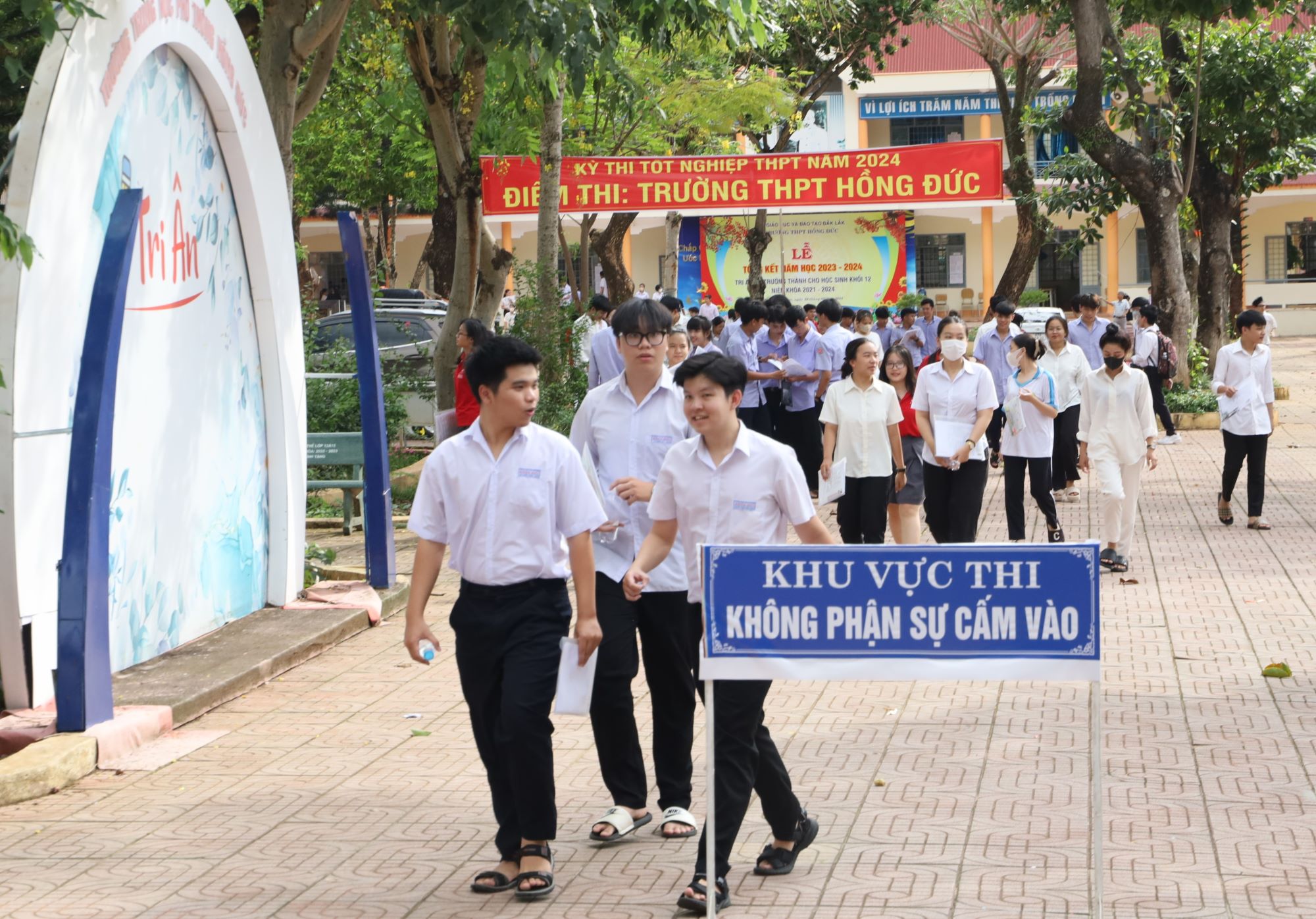 High School Graduation Exam 2024 in Dak Lak Achieves 99.61% Participation Rate