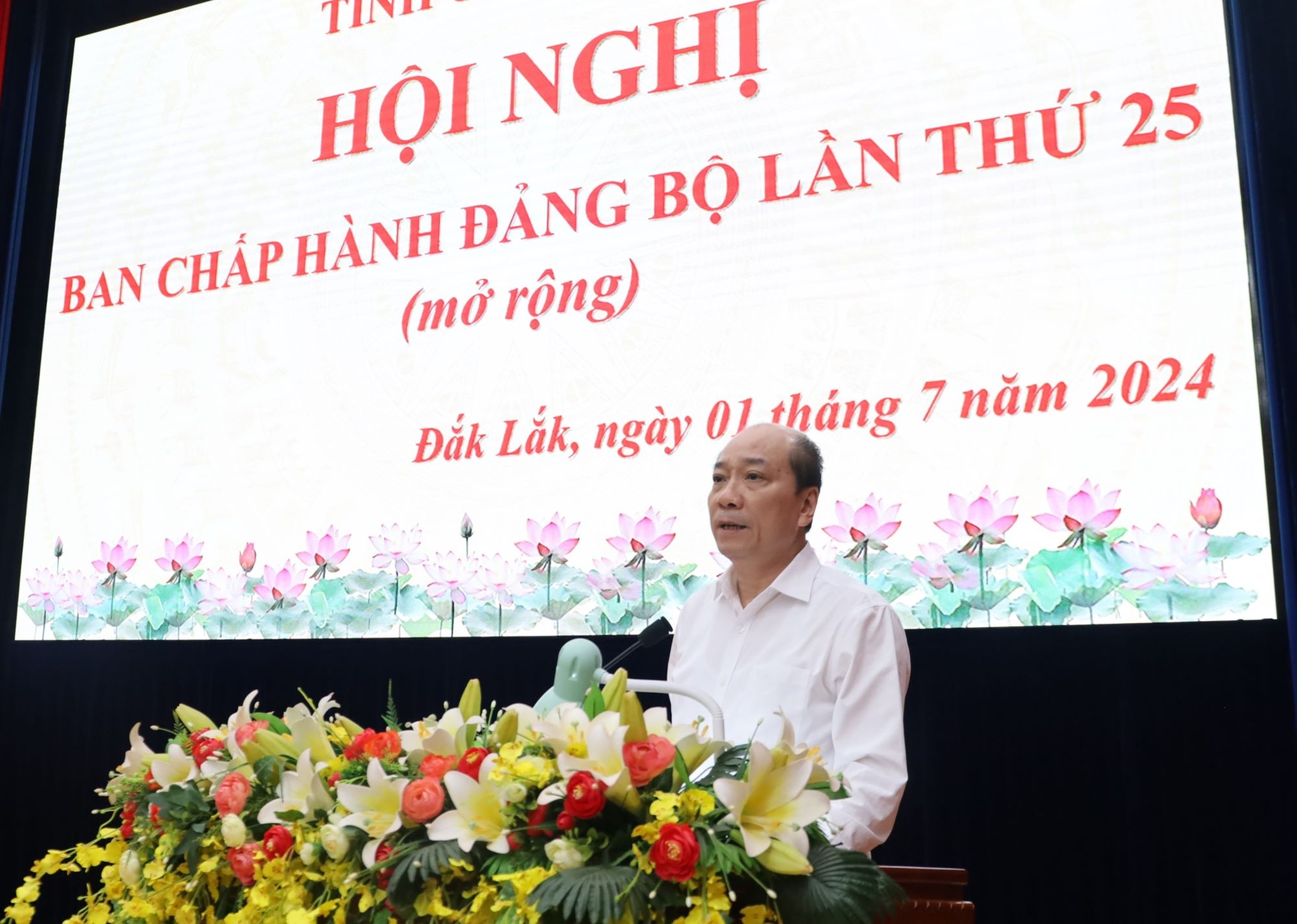 Opening session of the 25th Provincial Party Executive Committee Conference (expanded)