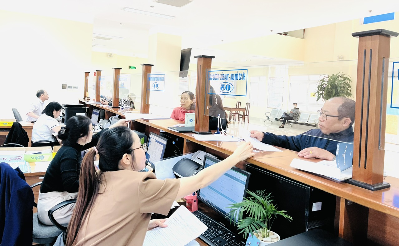 Hướng dẫn nội dung đóng Bảo hiểm xã hôi, Bảo hiểm y tế, bảo hiểm tự nguyện