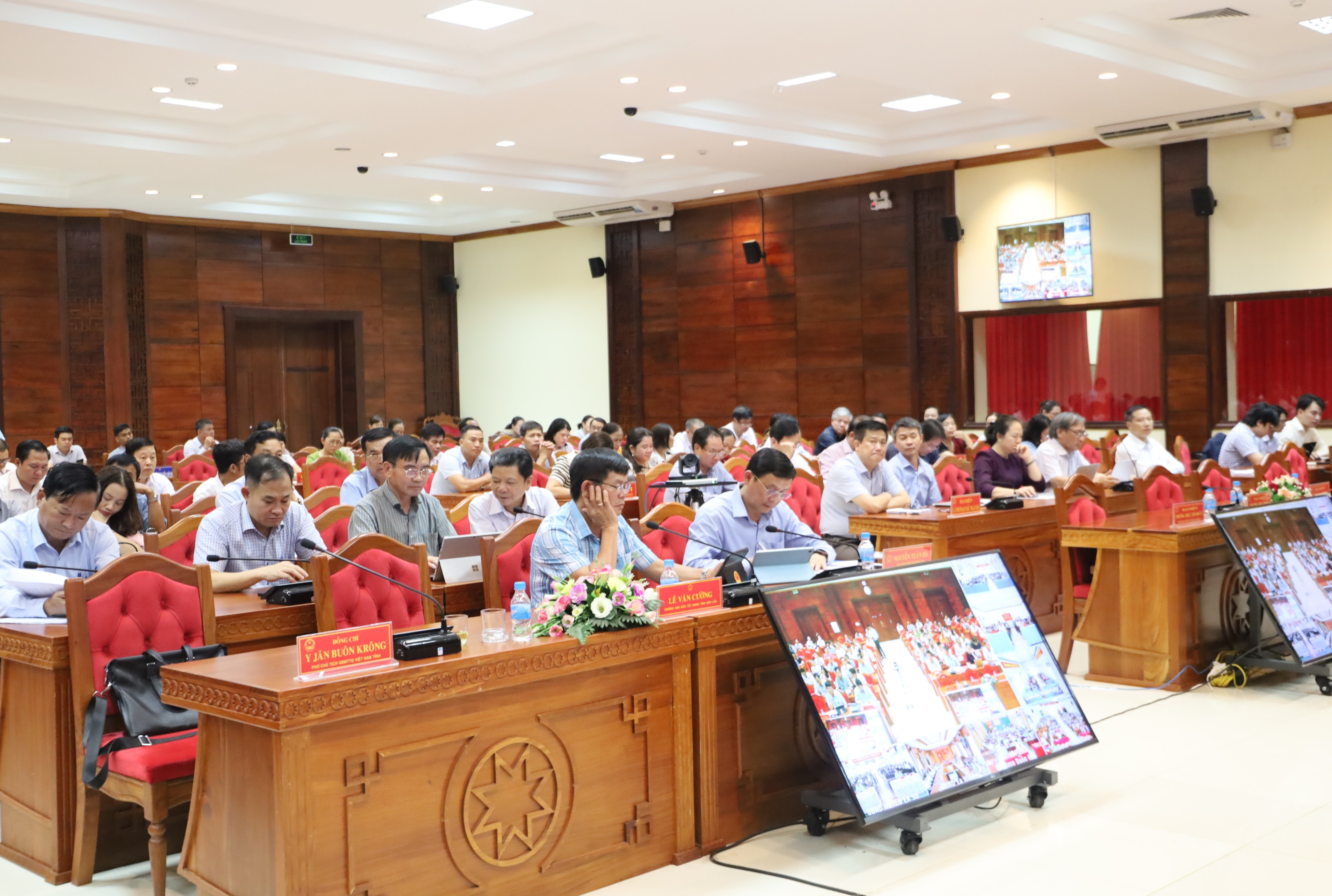 Đoàn đại biểu Quốc hội tỉnh Đắk Lắk tiếp xúc cử tri sau Kỳ họp thứ 7, Quốc hội khóa XV