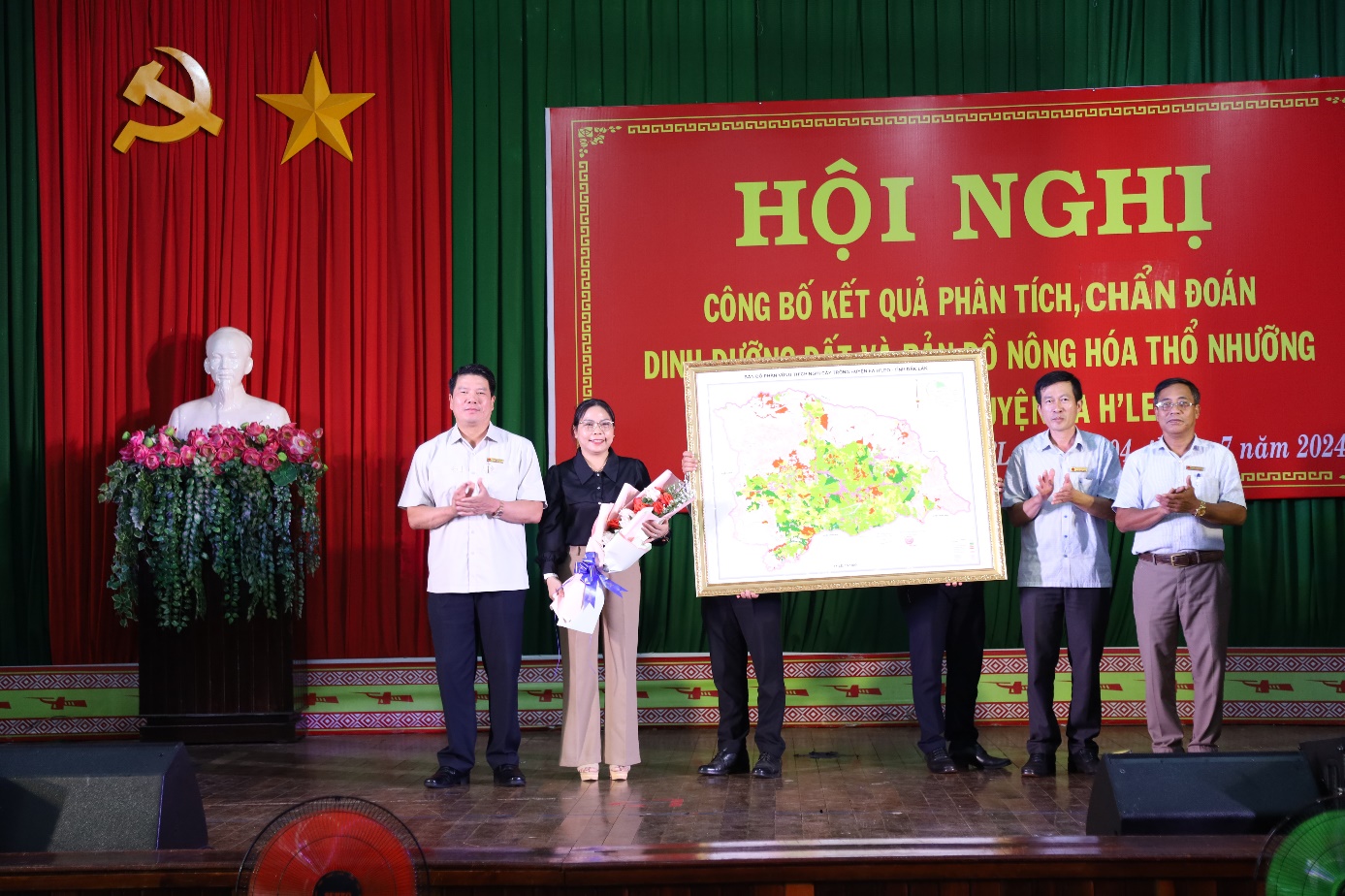 The district of Ea H'leo announced the agricultural soil fertility map