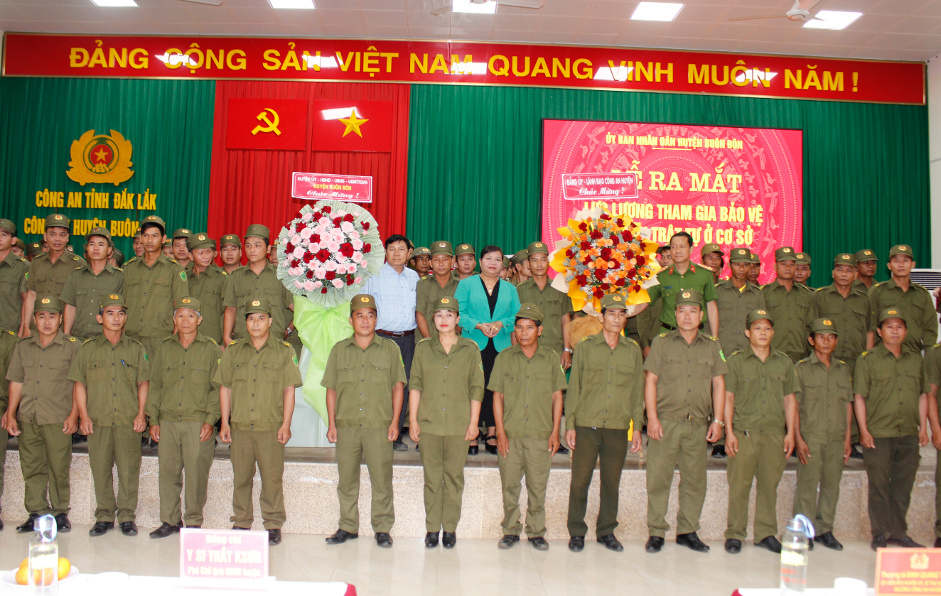 District of Buon Don launches grassroots security and order protection forces