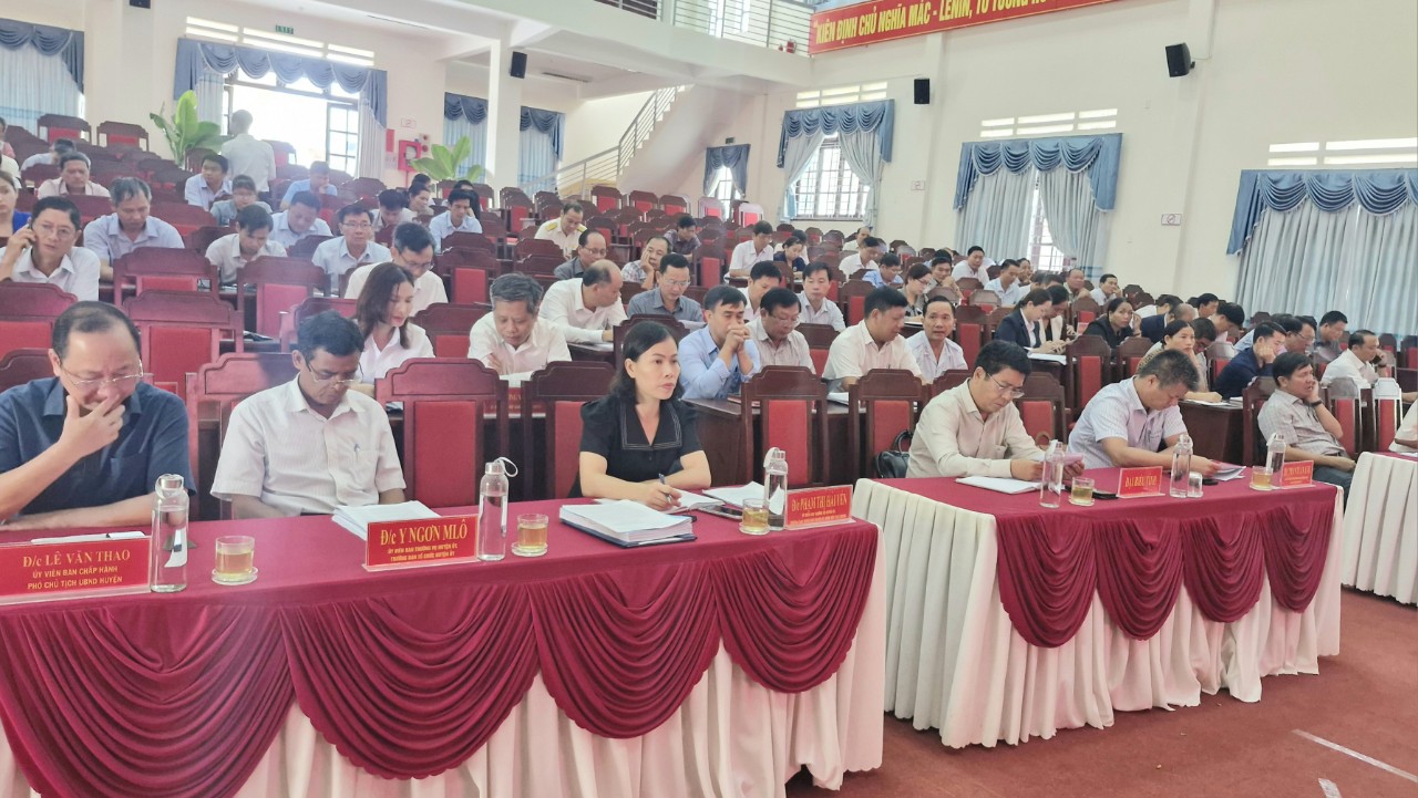 Hội nghị Ban Chấp hành Đảng bộ huyện M’Drắk lần thứ 18 (mở rộng)