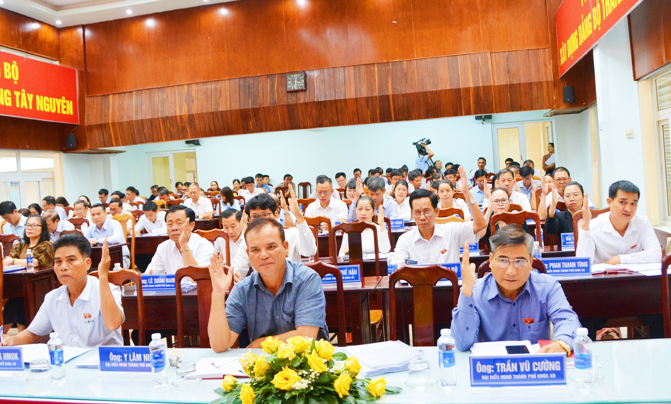 Kỳ họp thứ Tám HĐND TP.Buôn Ma Thuột khoá XII, nhiệm kỳ 2021 – 2026