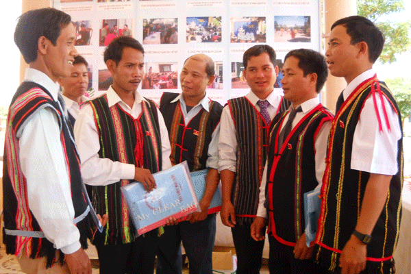 Phê duyệt kế hoạch lựa chọn nhà thầu dự toán mua sắm: Cung cấp báo Đắk Lắk cho người có uy tín trong đồng bào dân tộc thiểu số trên địa bàn tỉnh Đắk Lắk năm 2024