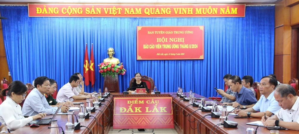 Hội nghị Báo cáo viên Trung ương tháng 8 năm 2024