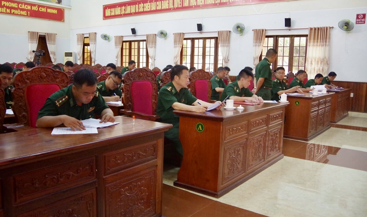 Bộ đội Biên phòng Đắk Lắk kiểm tra trình độ kỹ năng nghề đối với nhân viên kỹ thuật