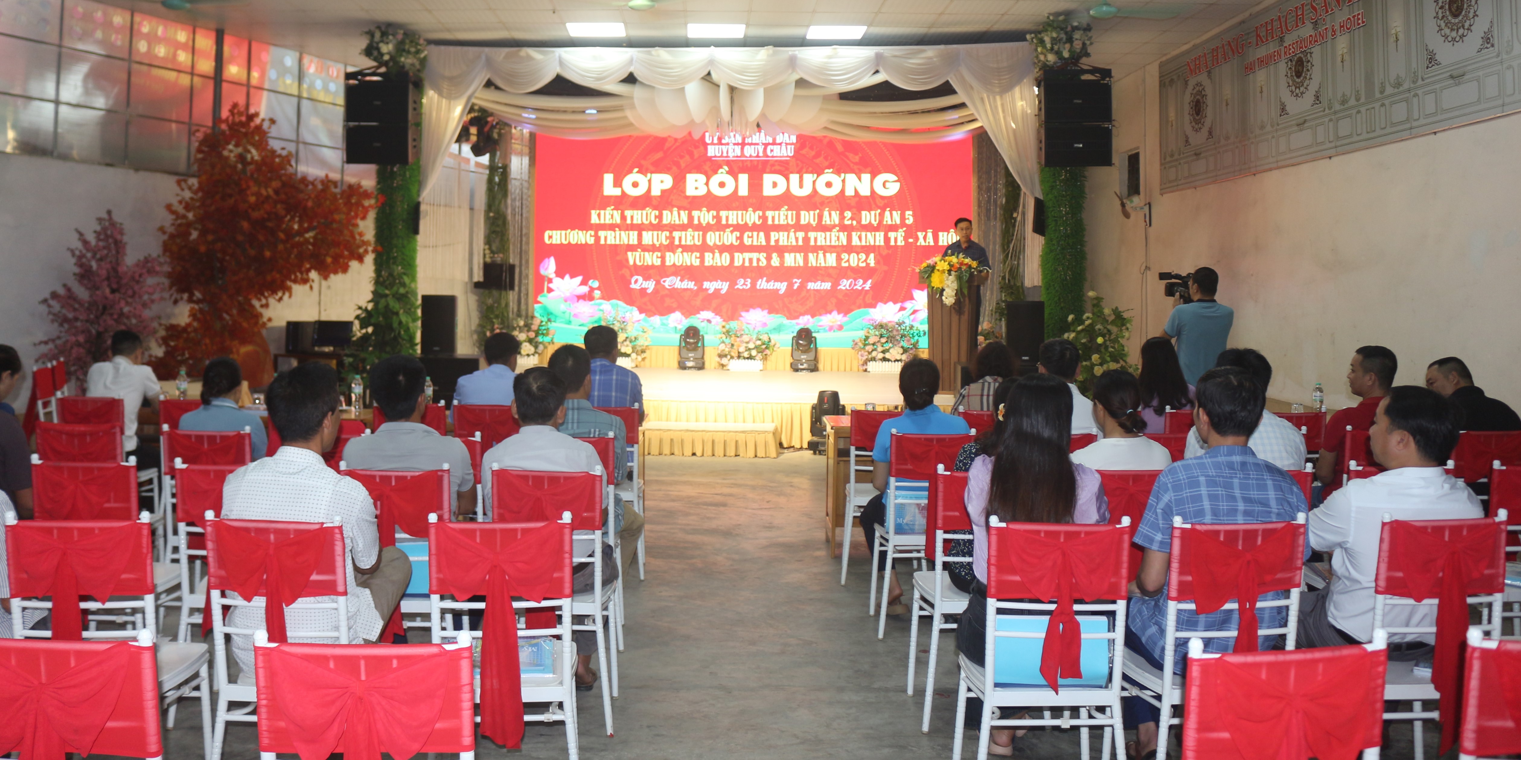 Phê duyệt kế hoạch lựa chọn nhà thầu dự toán mua sắm dịch vụ: Bồi dưỡng kiến thức dân tộc thuộc Chương trình mục tiêu quốc gia phát triển kinh tế - xã hội vùng đồng bào dân tộc thiểu số và miền núi, năm 2024