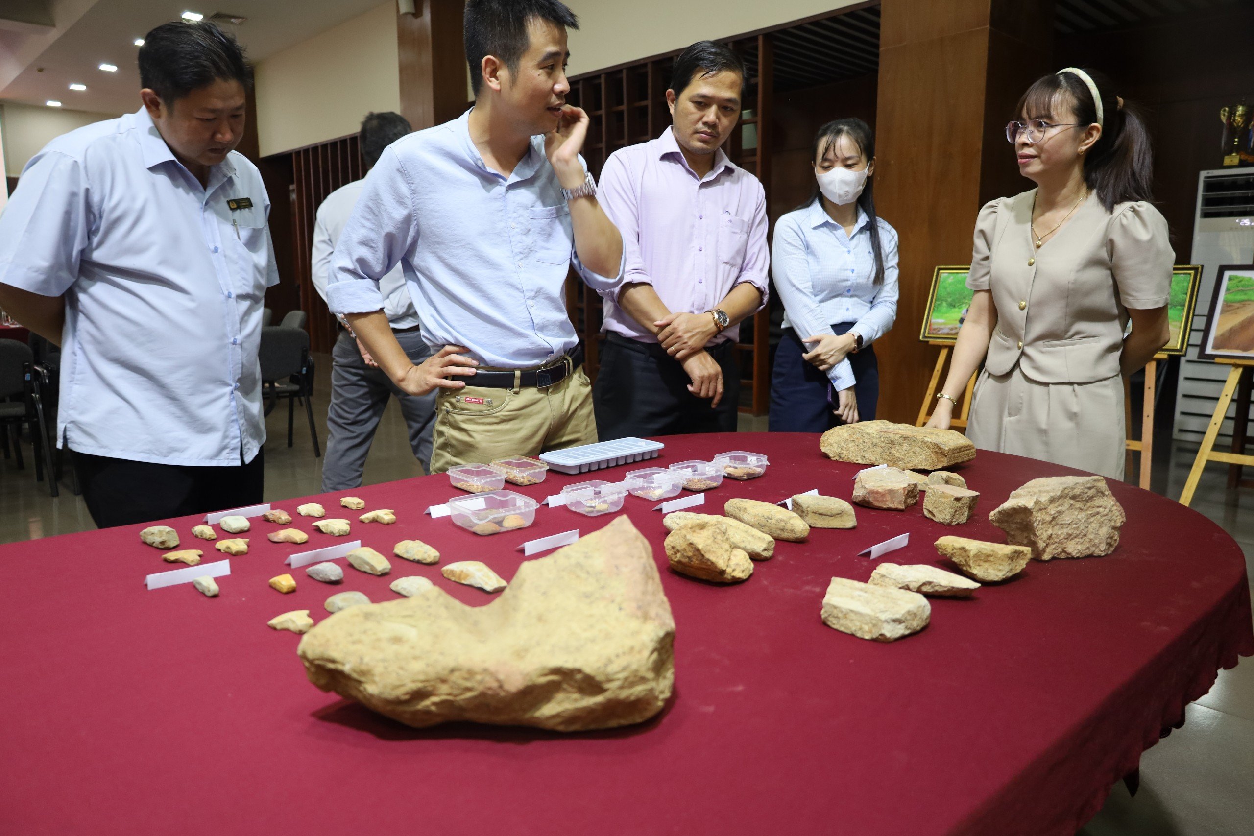 Công bố nhiều hiện vật phát hiện mới tại di chỉ Thác Hai, huyện Ea Súp