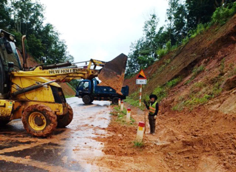 Gần 100 điểm có nguy cơ sạt lở ở Đắk Lắk
