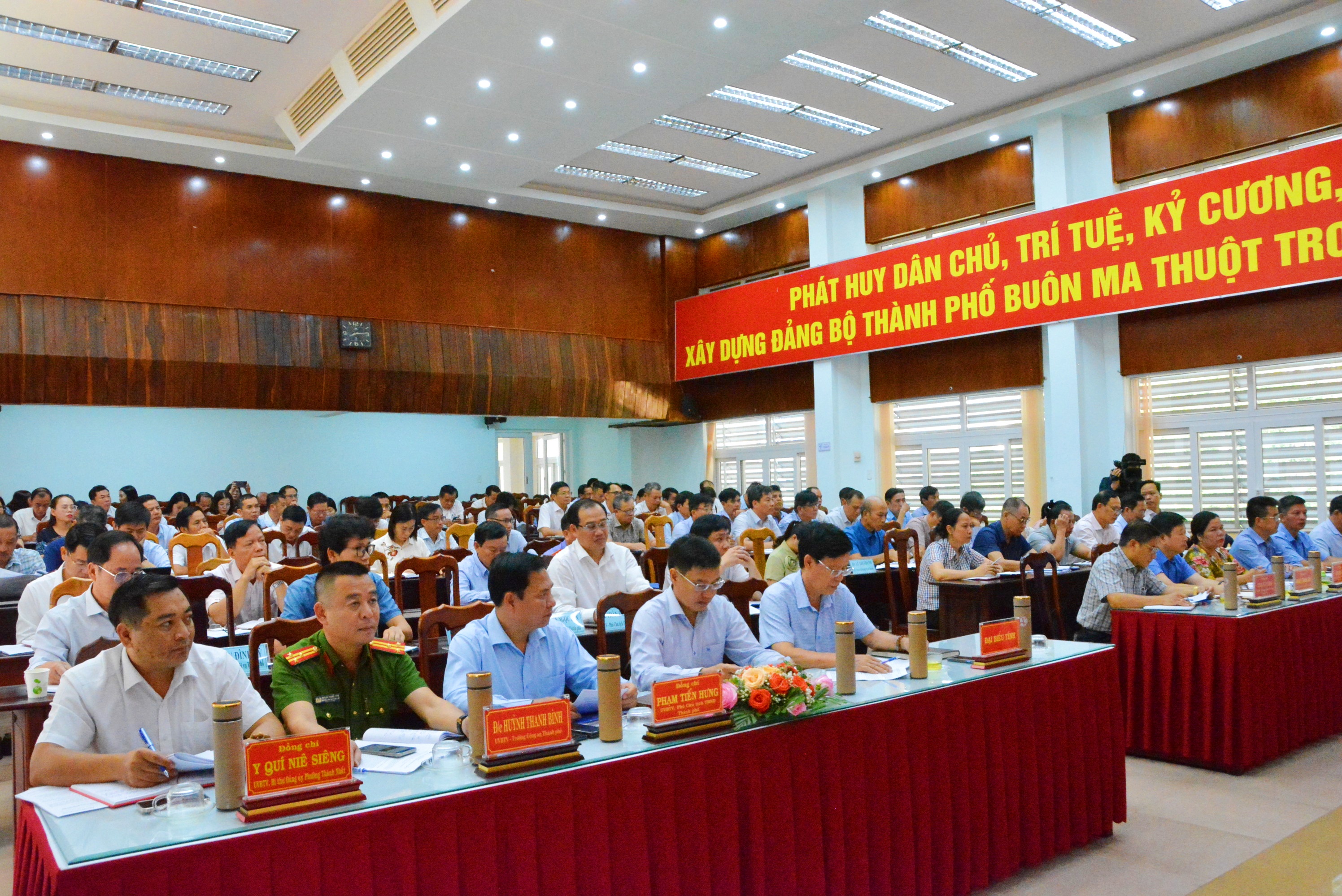 Hội nghị Ban chấp hành Đảng bộ thành phố Buôn Ma Thuột lần thứ 22 (mở rộng)