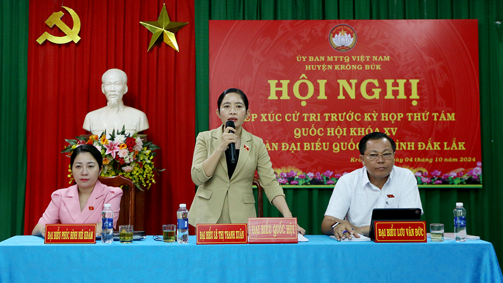 Đoàn Đại biểu Quốc hội tỉnh Đắk Lắk tiếp xúc cử tri tại huyện Krông Búk