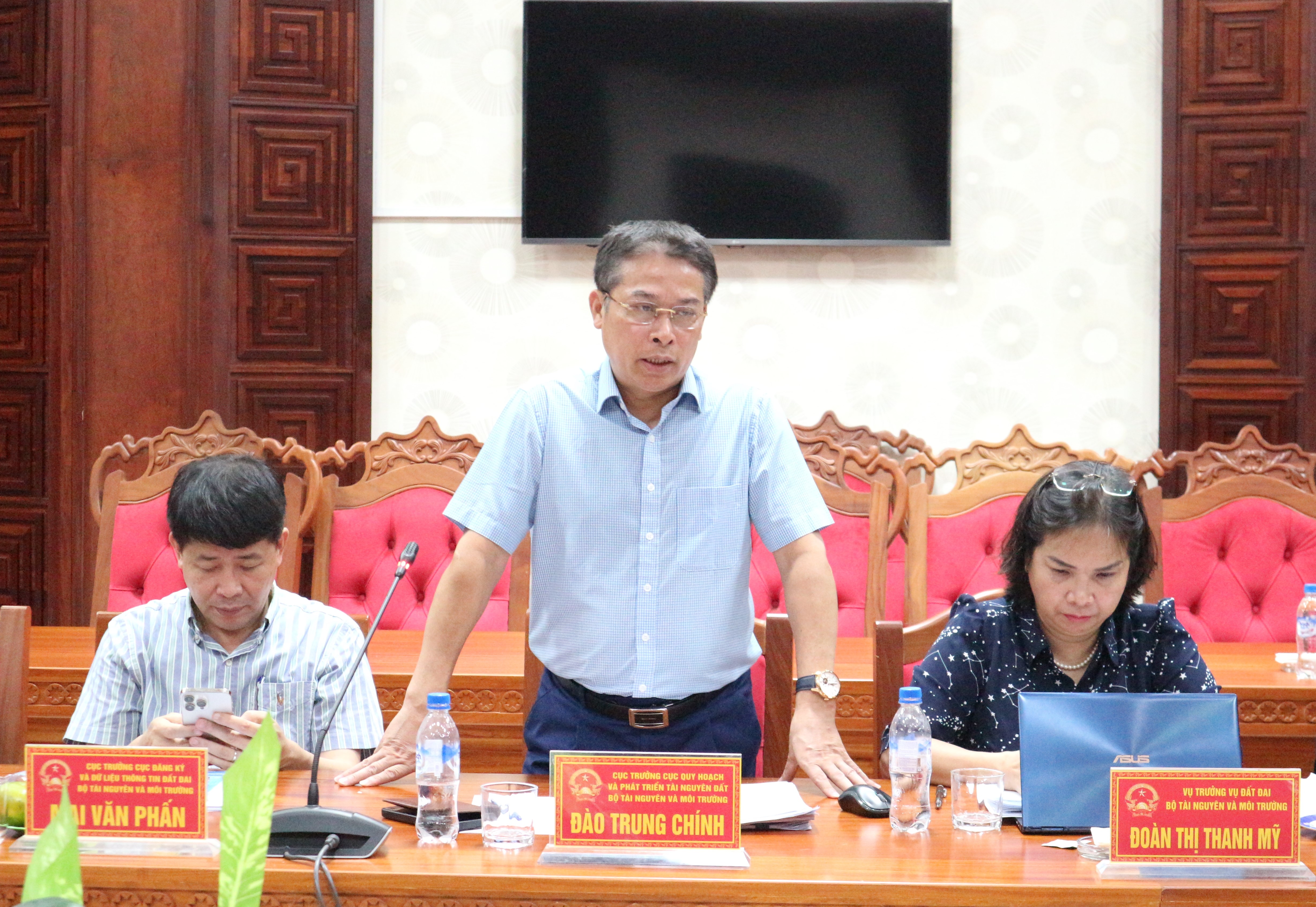 Bộ Tài nguyên và Môi trường kiểm tra việc ban hành văn bản thuộc thẩm quyền của UBND tỉnh Đắk Lắk