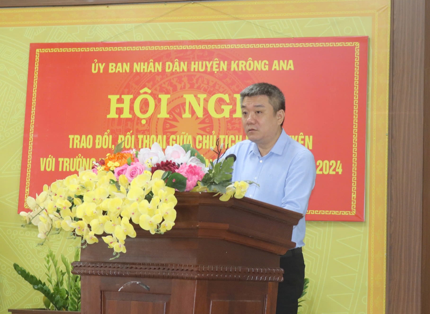 Chủ tịch UBND huyện Krông Ana đối thoại với trưởng thôn, buôn, tổ trưởng tổ dân phố năm 2024