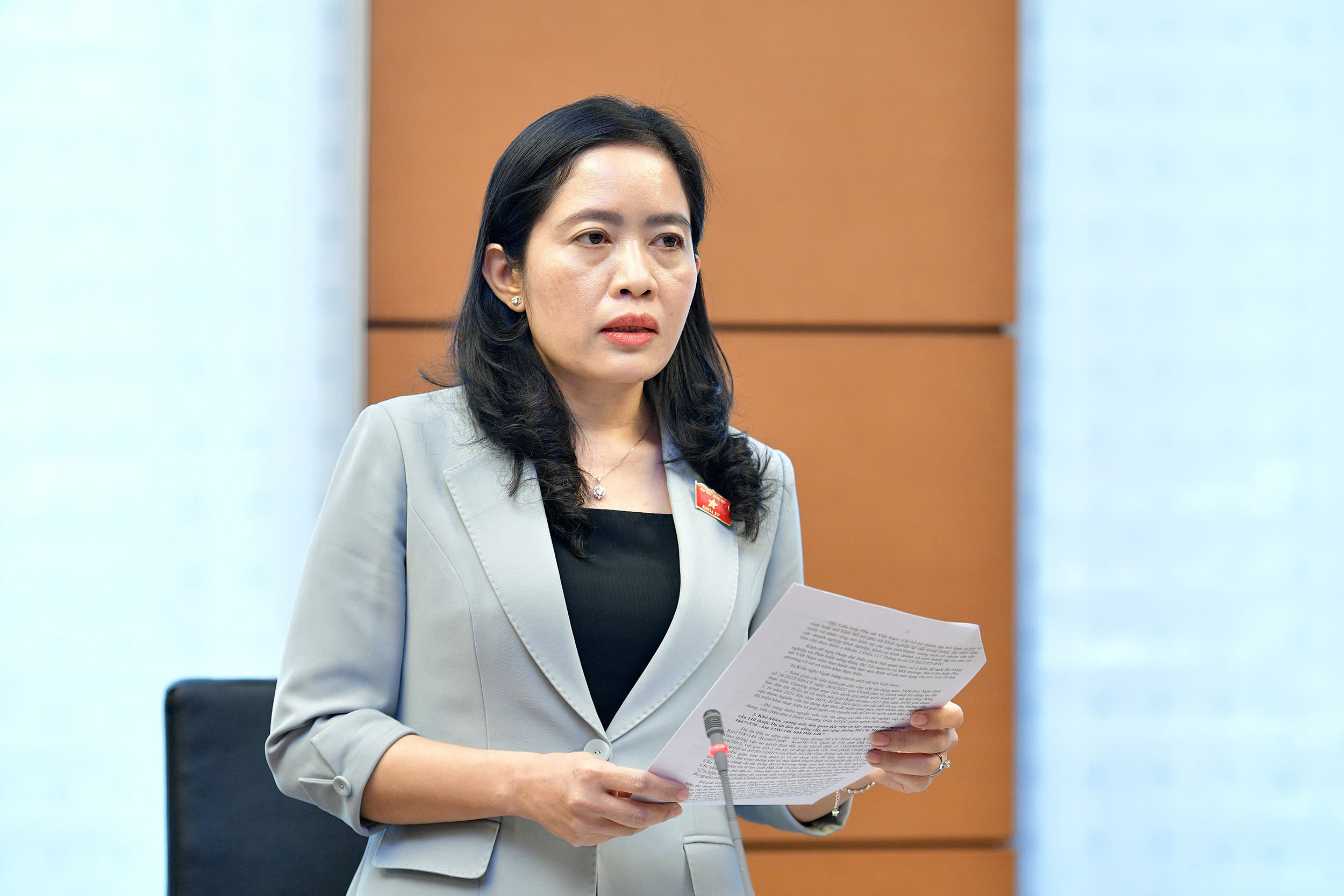 Đoàn đại biểu Quốc hội tỉnh Đắk Lắk kiến nghị Trung ương quan tâm giải quyết một số khó khăn, vướng mắc tại địa phương