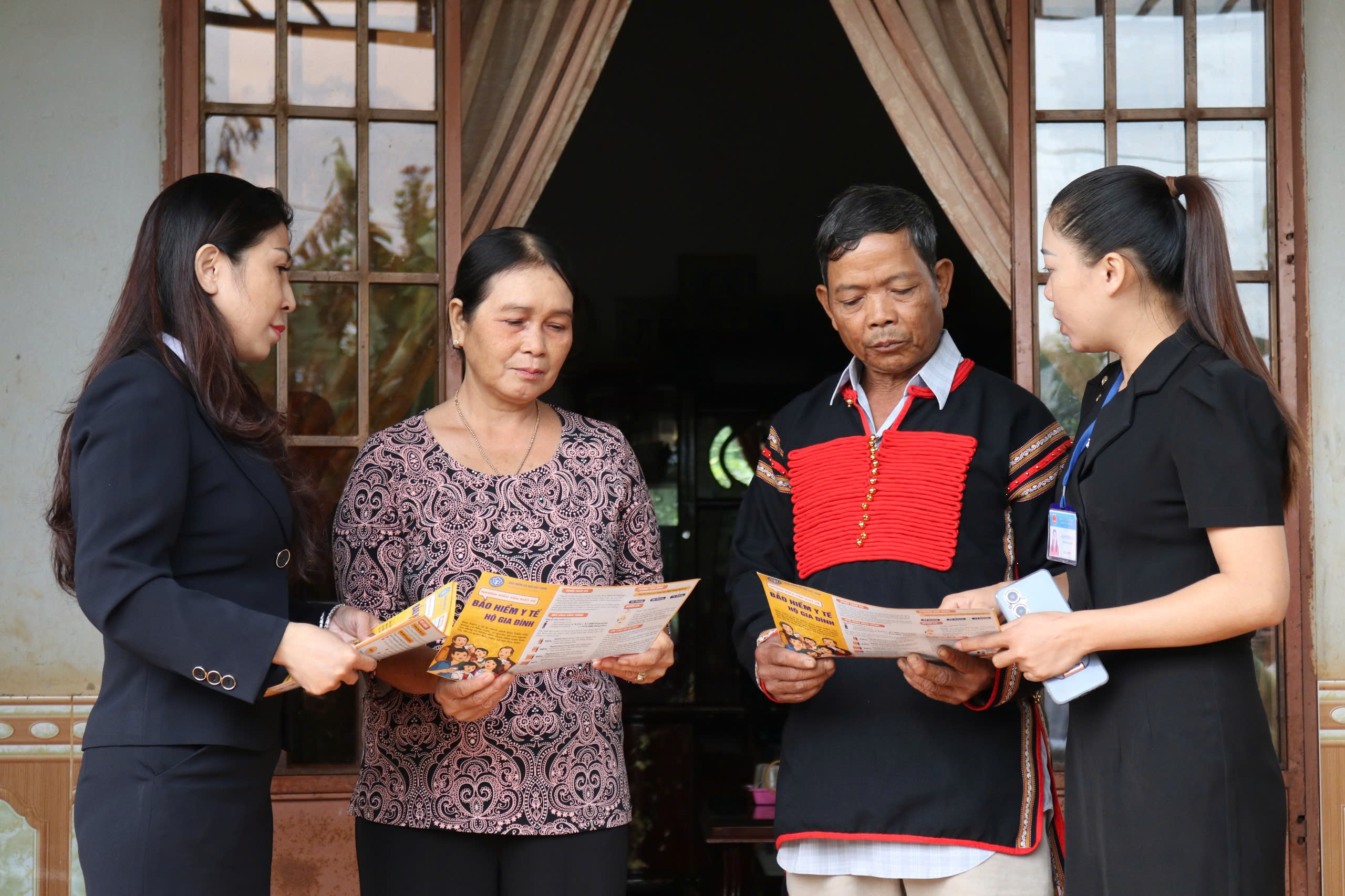 Khảo sát đánh giá sự hài lòng đối với phục vụ của ngành Bảo hiểm xã hội Việt Nam