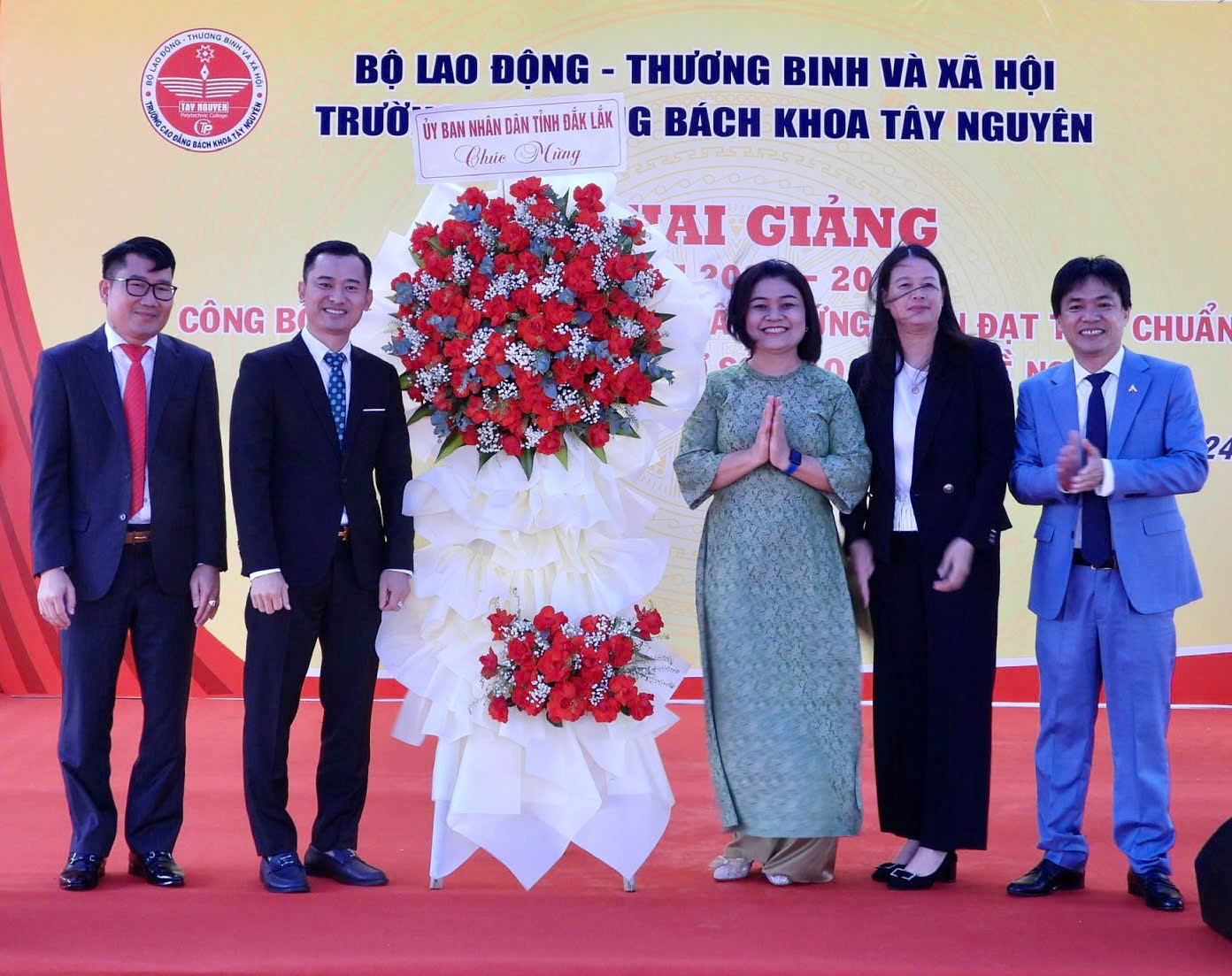 Trường Cao đẳng Bách khoa Tây Nguyên khai giảng năm học 2024 - 2025