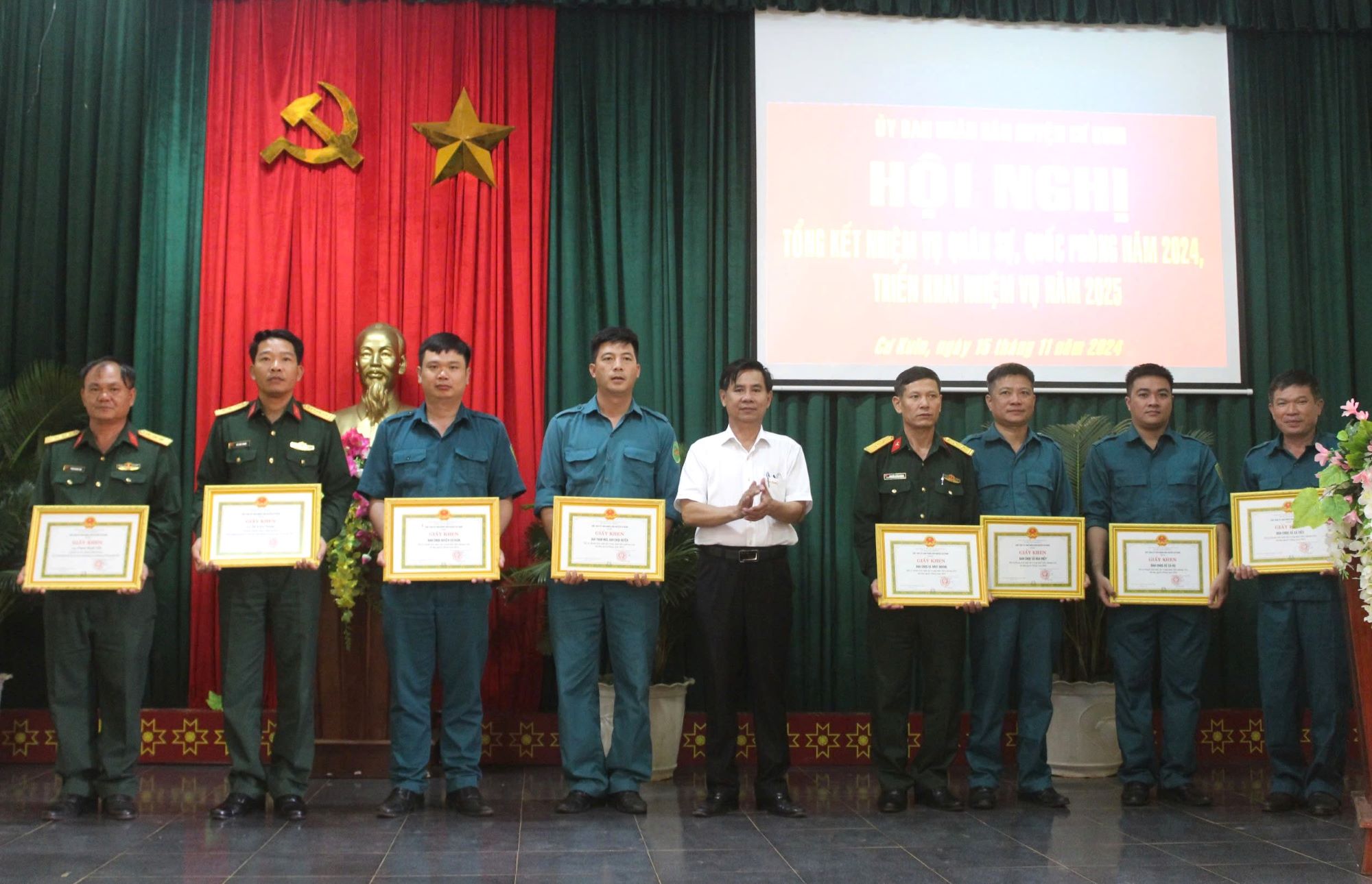 Huyện Cư Kuin triển khai nhiệm vụ quân sự, quốc phòng năm 2025