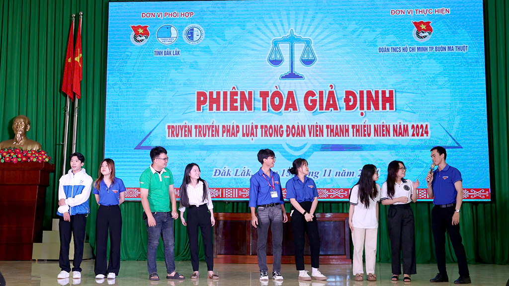 “Phiên tòa giả định”  tuyên truyền pháp luật trong đoàn viên, thanh thiếu niên