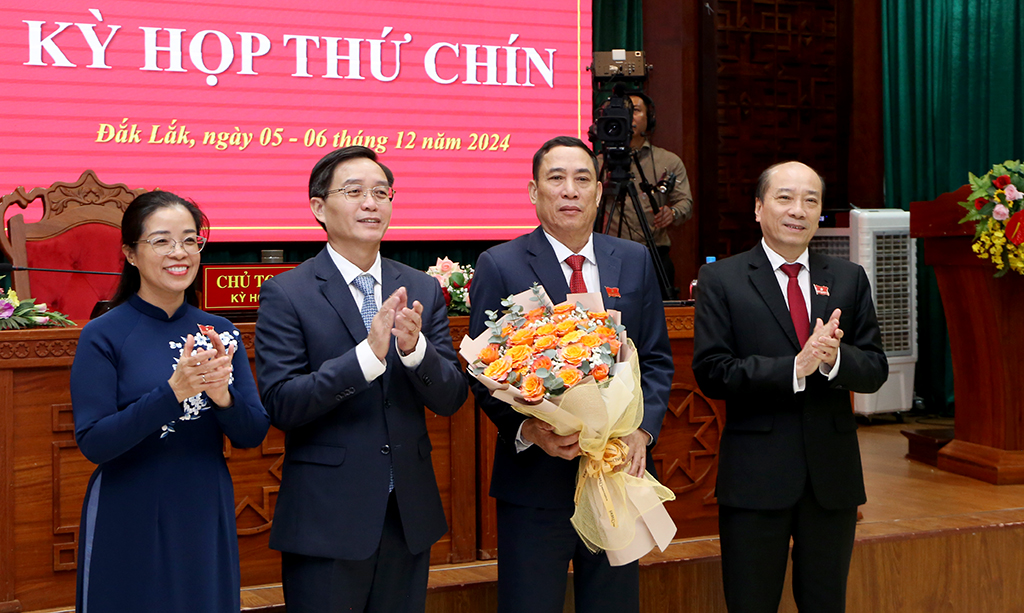 Bầu bổ sung đồng chí Võ Văn cảnh giữ chức Phó Chủ tịch HĐND tỉnh Đắk Lắk khóa X, nhiệm kỳ 2021-2026