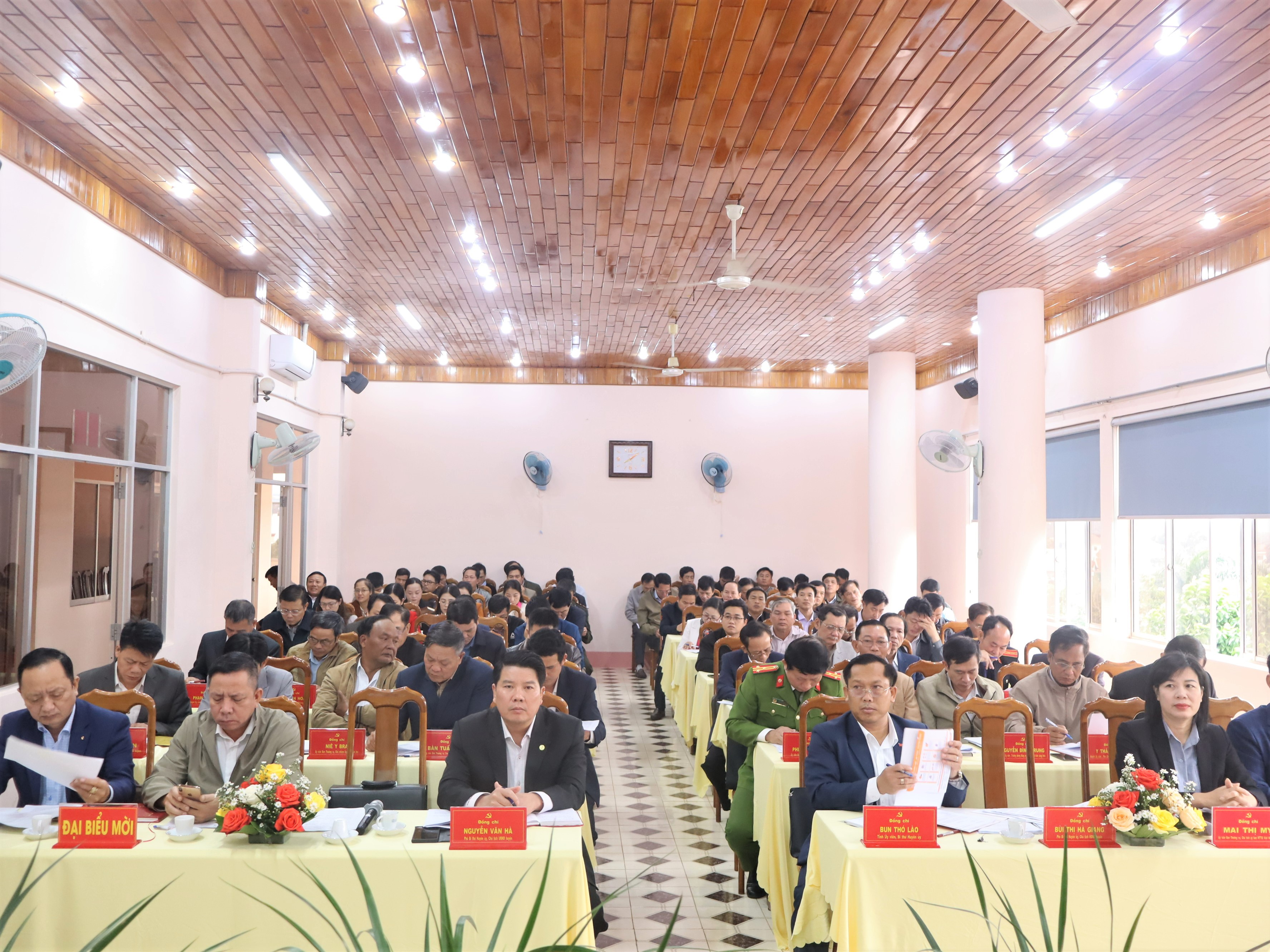 Hội nghị Ban chấp hành Đảng bộ huyện Ea H’leo lần thứ 19 (mở rộng)